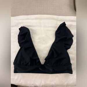 💰Ruffle detail bikini top